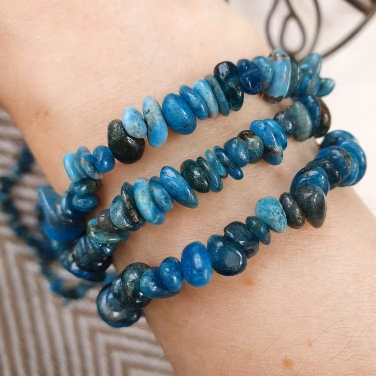 Armband med Apatit 19 cm