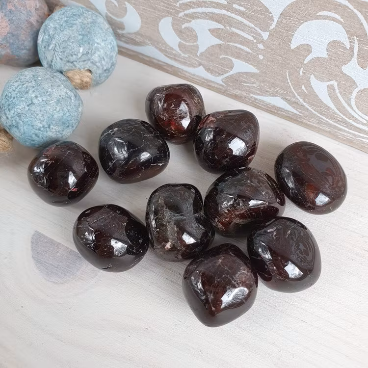 Trumlad Almandine Granat A, 10-15 g S