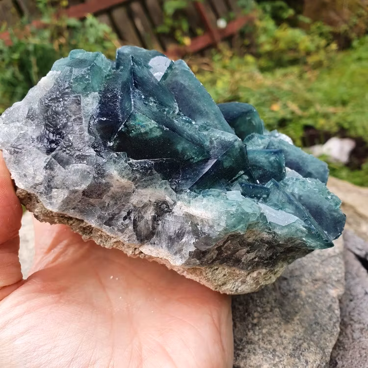 Kluster av Grön fluorit 945 g. Detta ex