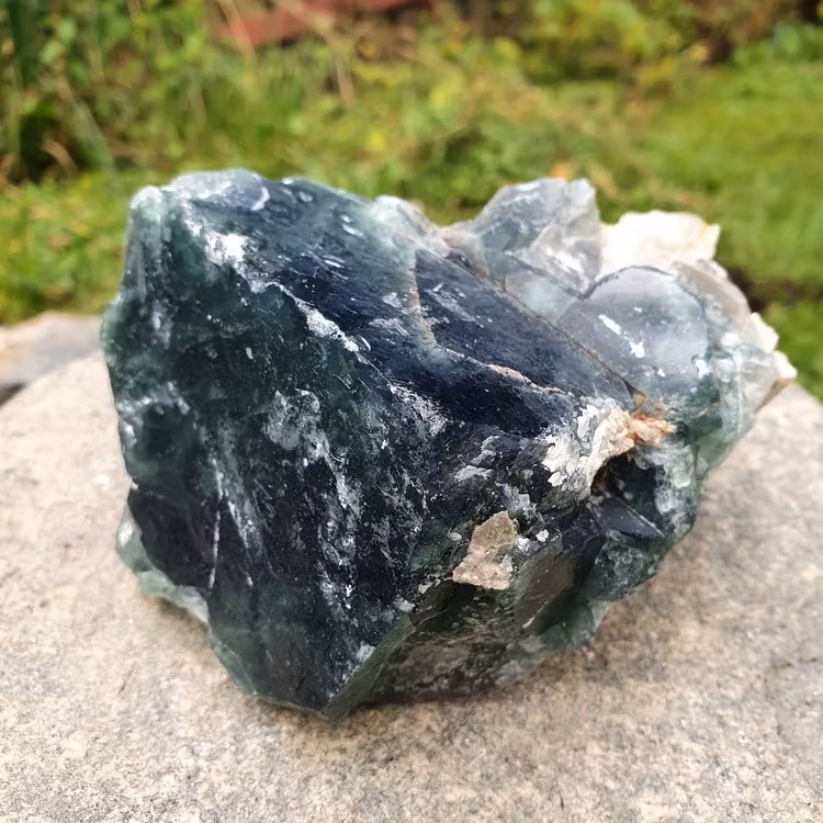 Kluster av Grön fluorit 880 g. Detta ex