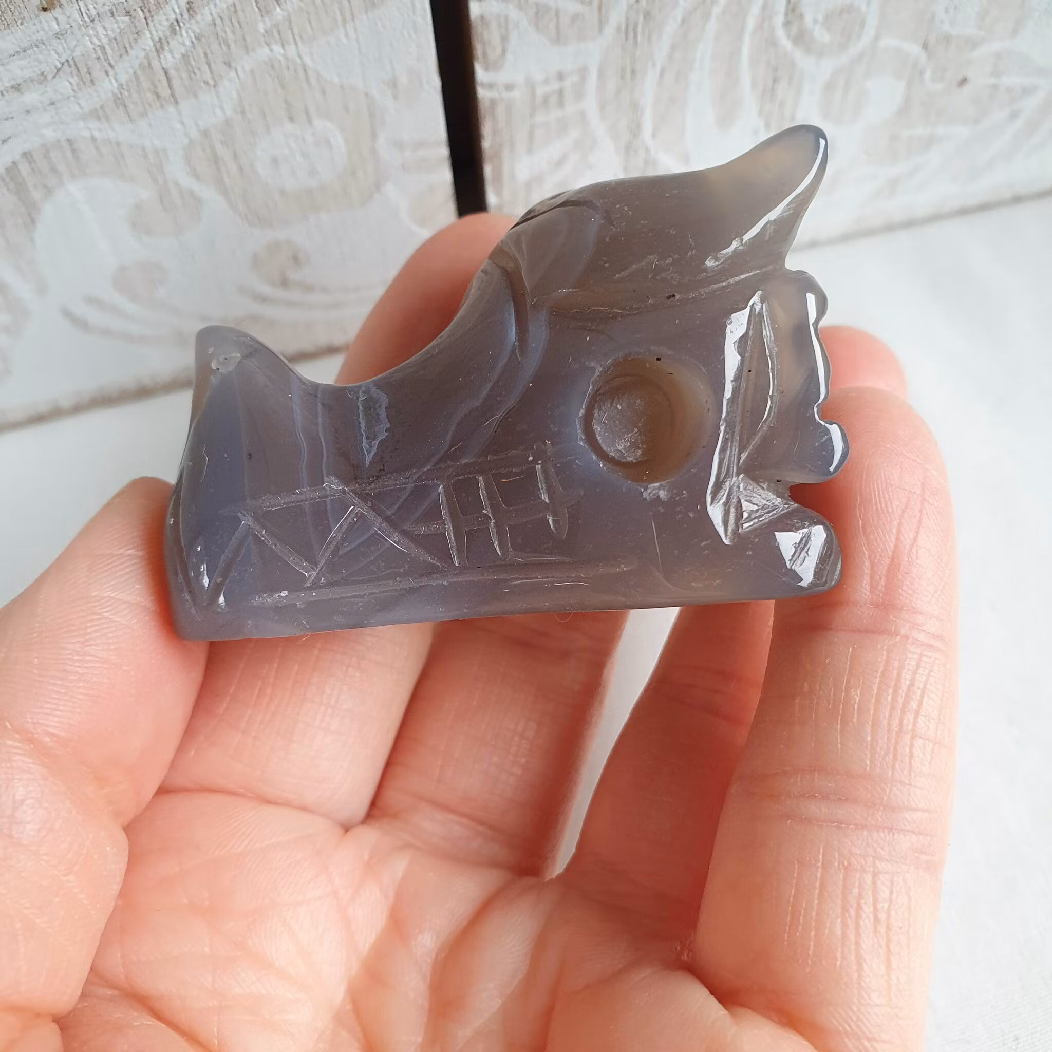 Drakhuvud av grå Agat, 4,5cm. Detta ex