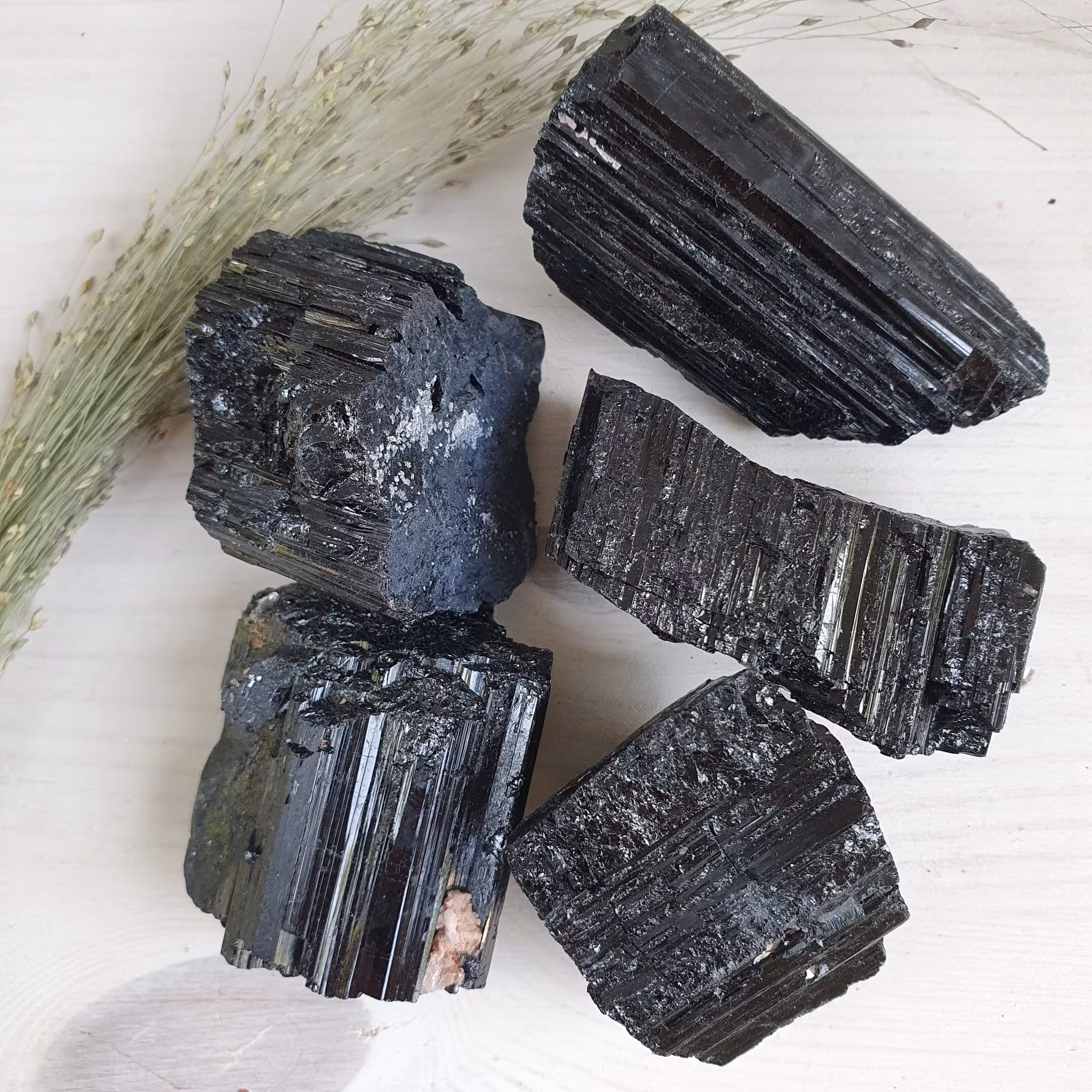 Rå Svart Turmalin A (shcörl) 24-31 g L, vi väljer