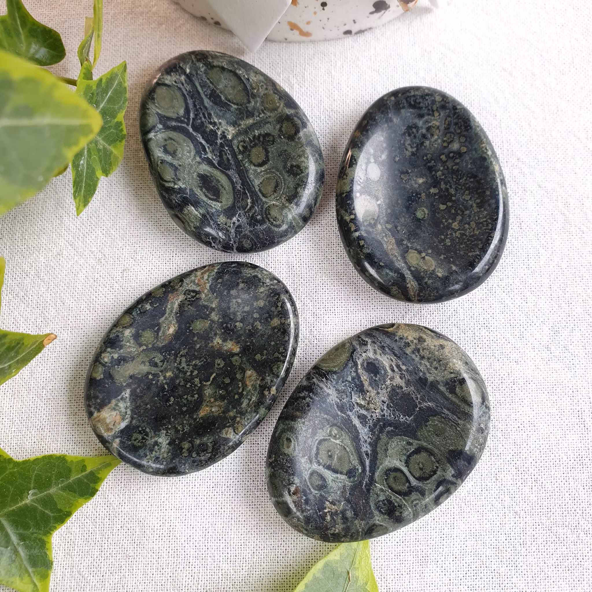 No worry stone av Kambaba Jaspis