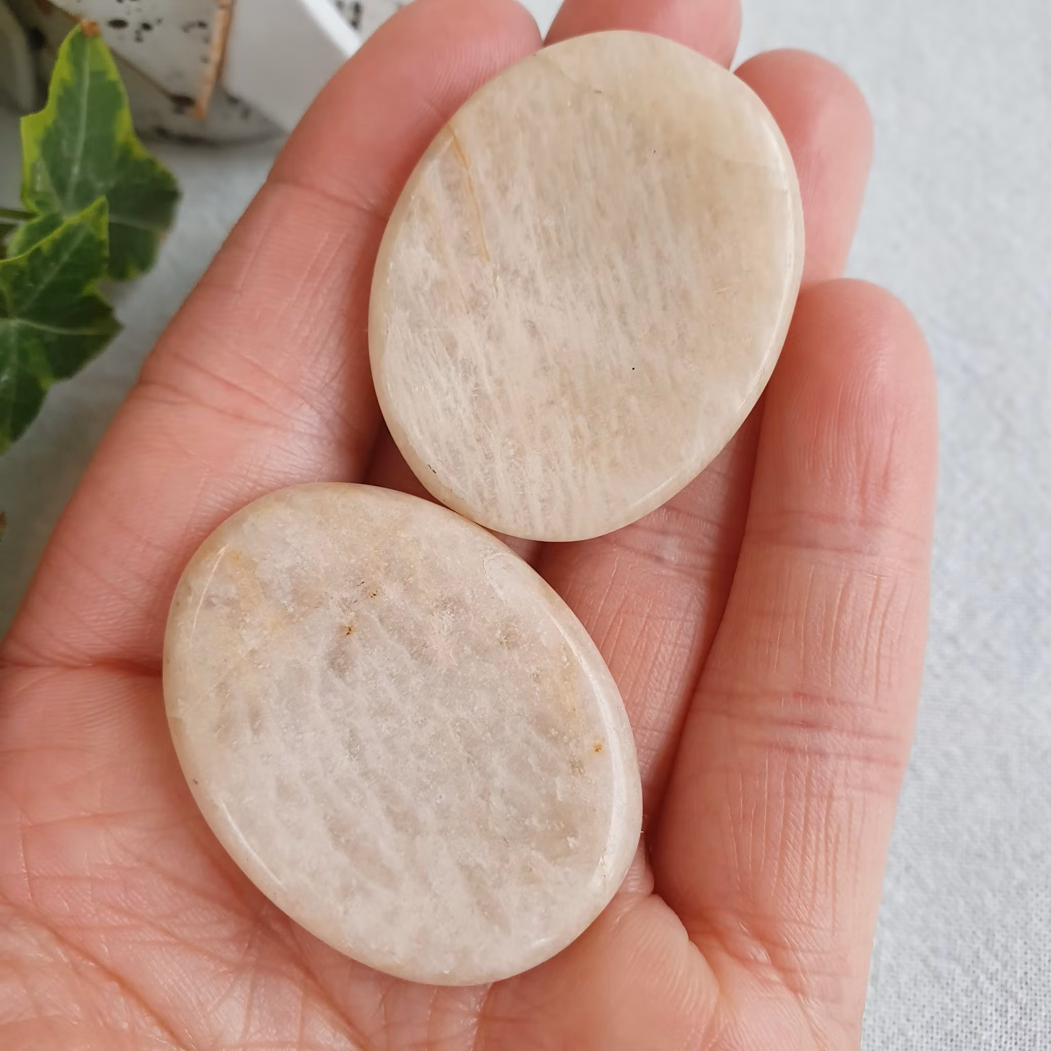 No worry stone av Månsten