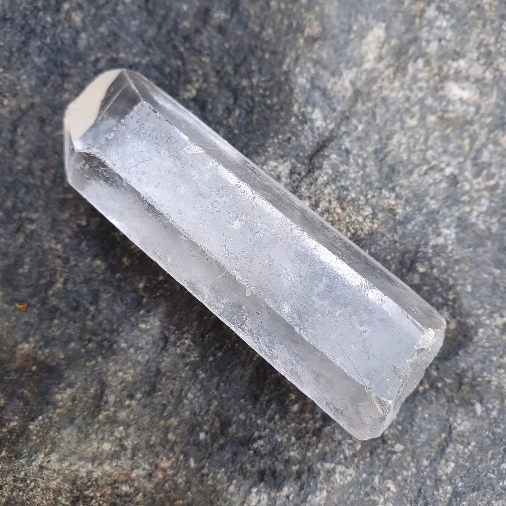 Rå Bergkristallspets, 59 g. Detta ex