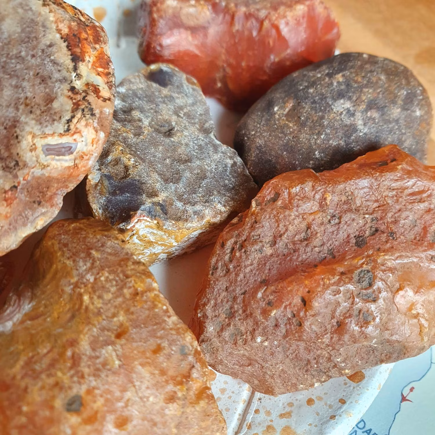 Rå Karneol 24-31 g L. Vi väljer