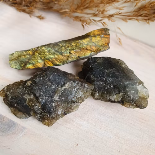 Rå Labradorit, 24-31 g L