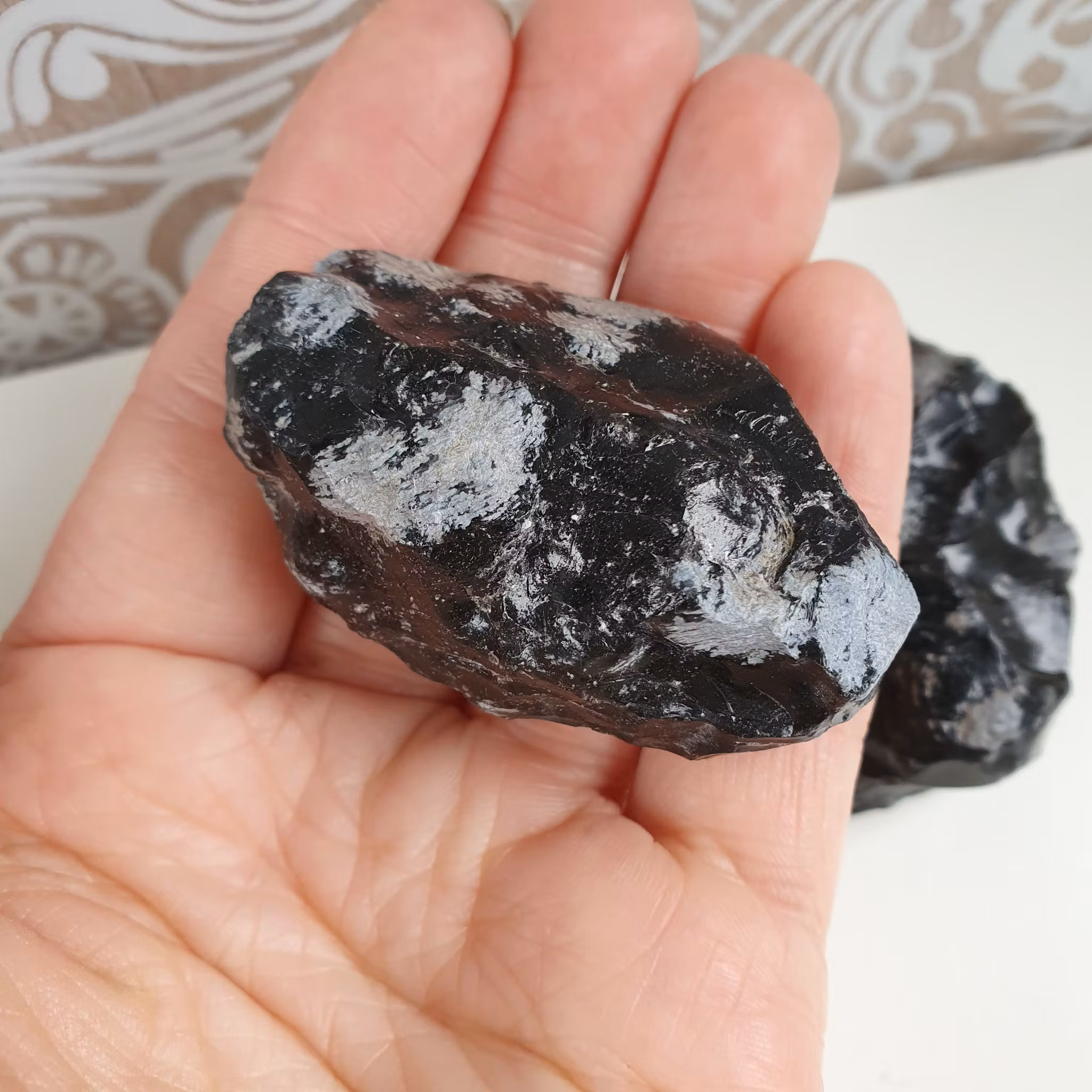 Rå Snöflingeobsidian, 51-60 g