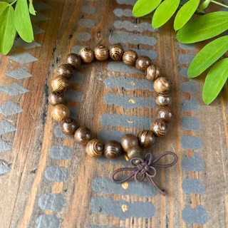 Armband träpärlor 8 mm