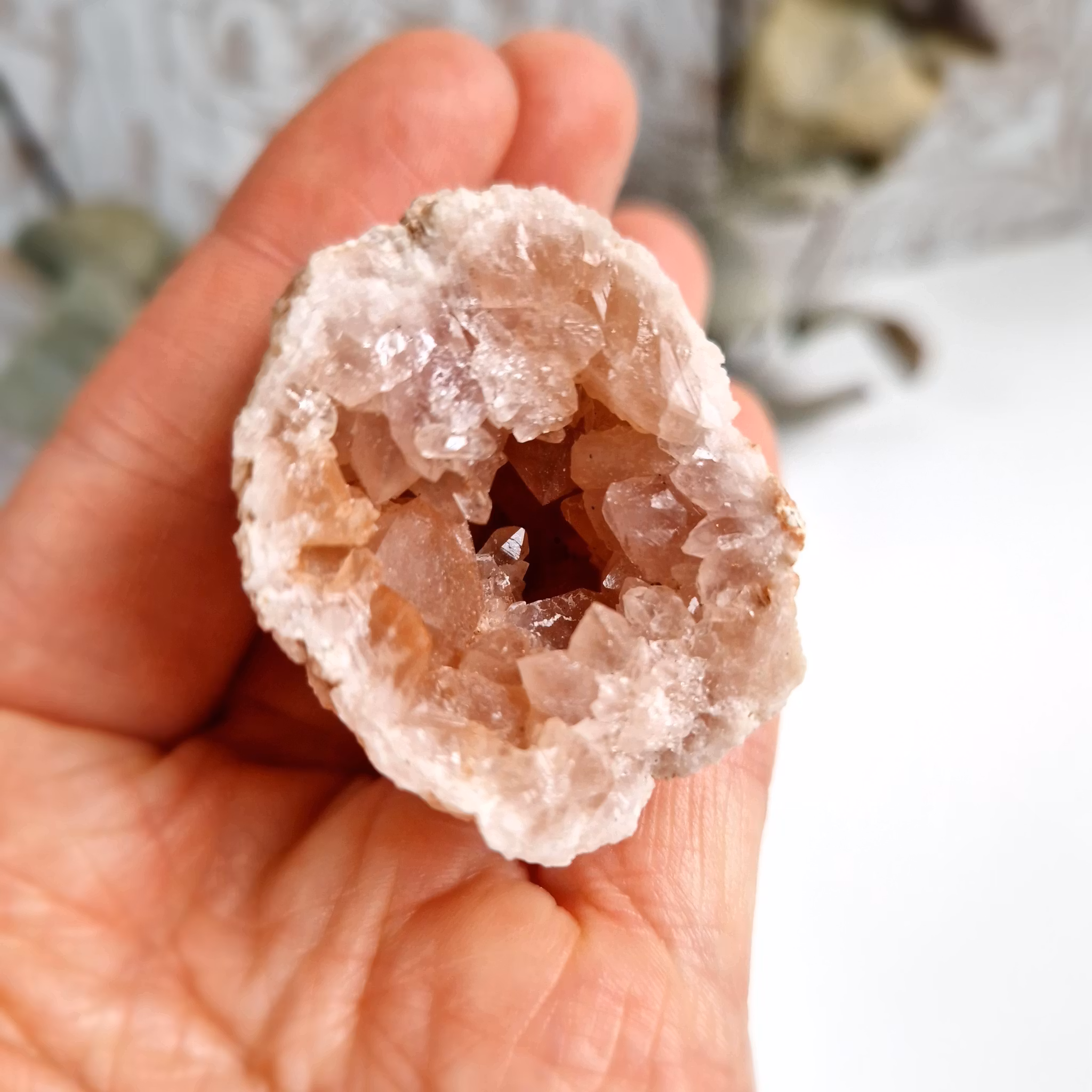 Geod av Rosa Ametist 44 g, detta ex