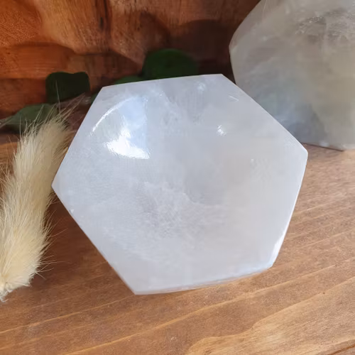 Liten skål av Selenit, Hexagon 6 cm