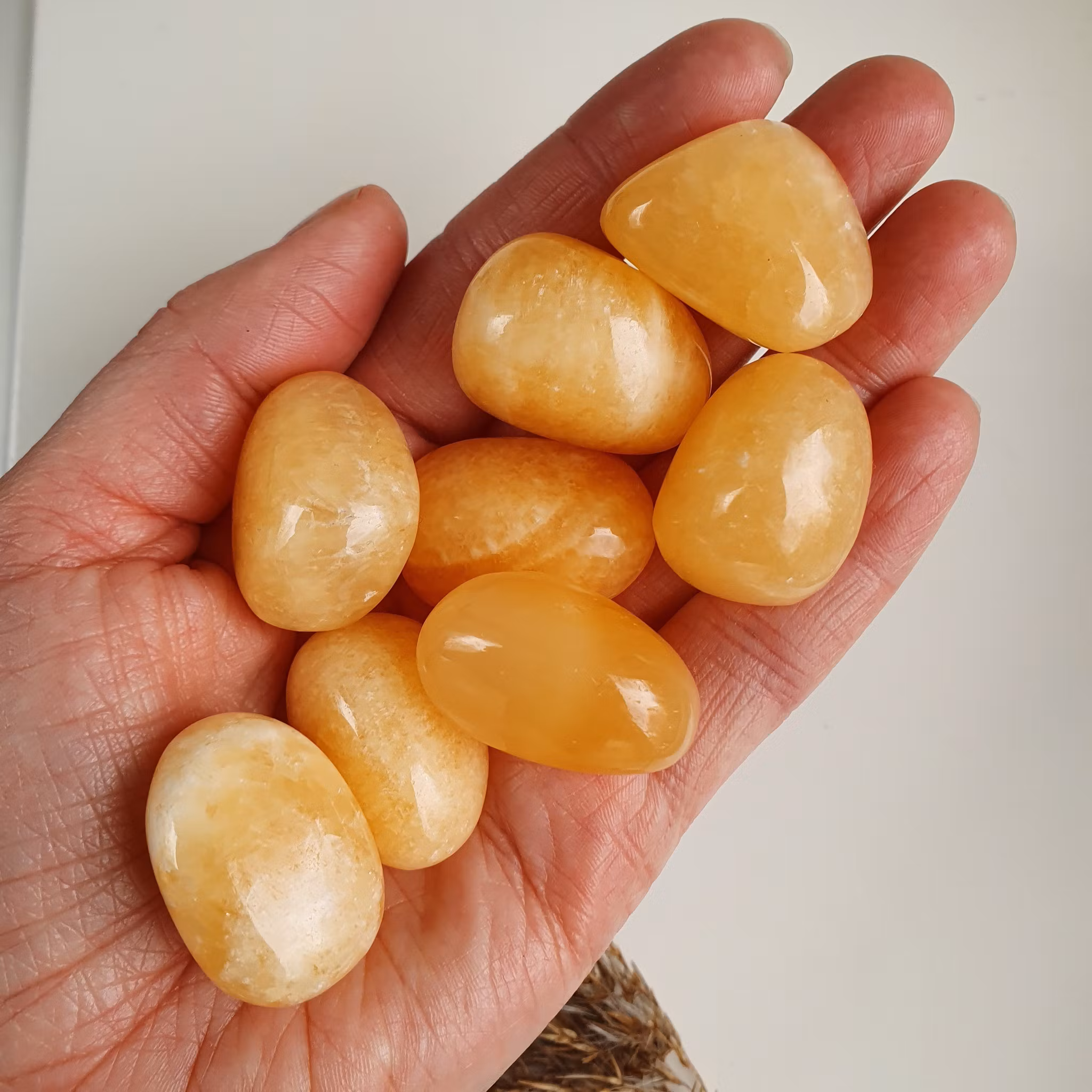 Trumlad Orange Kalcit, 16-23 g M