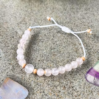 Armband med Rosenkvarts i makrame, Onesize XS-L