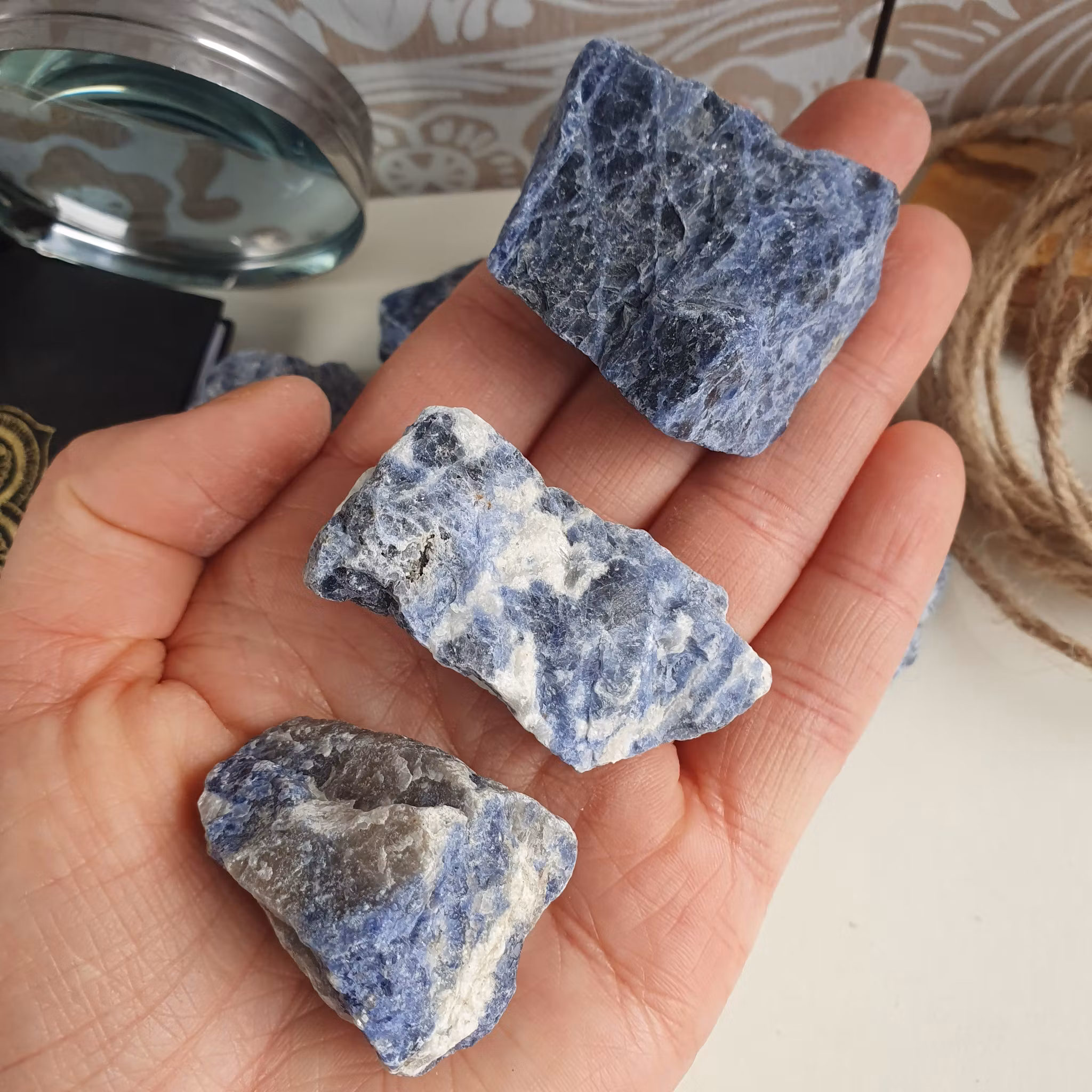 Rå Sodalit 16-23 M. Vi väljer