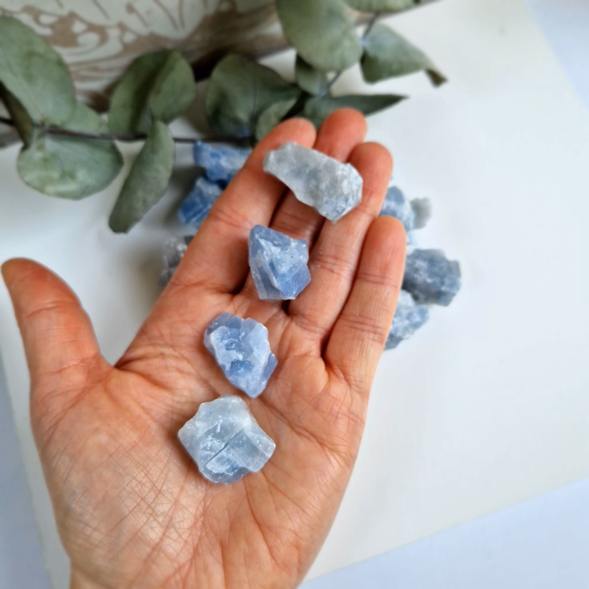 Rå blå Kalcit, behandlad 5-9 g XS