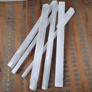 Rå stav av Selenit 81-100 g