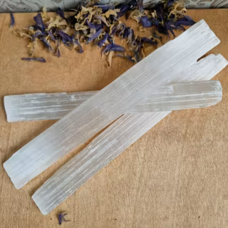 Rå stav av Selenit 61-80 g