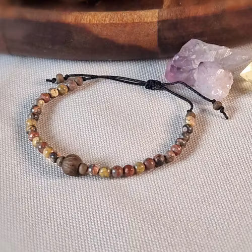 Armband med Leopard jaspis och träpärlor i makrame, Onesize XS-L