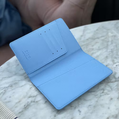 Light Blue Saffiano Paspoorthouder