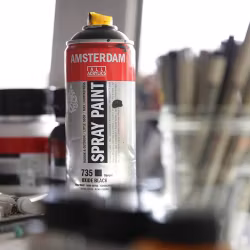 Sprayfärg vit akryl