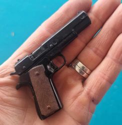 Uniwerk Italy Colt 1911 Miniatyrmodell