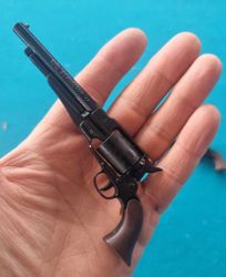 Uniwerk Italy Remington revolver Miniatyrmodell