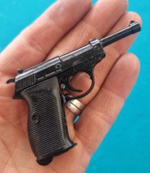Uniwerk Italy Walther P38 Miniatyrmodell