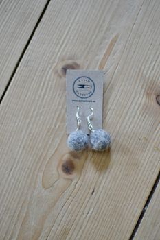 Silverpläterade örhängen