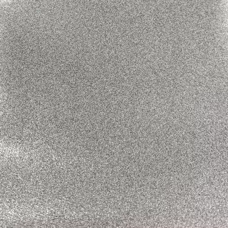 Shiny Shimmer, Vit