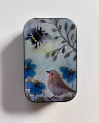 Plåtask. Rödhaken & humlan.