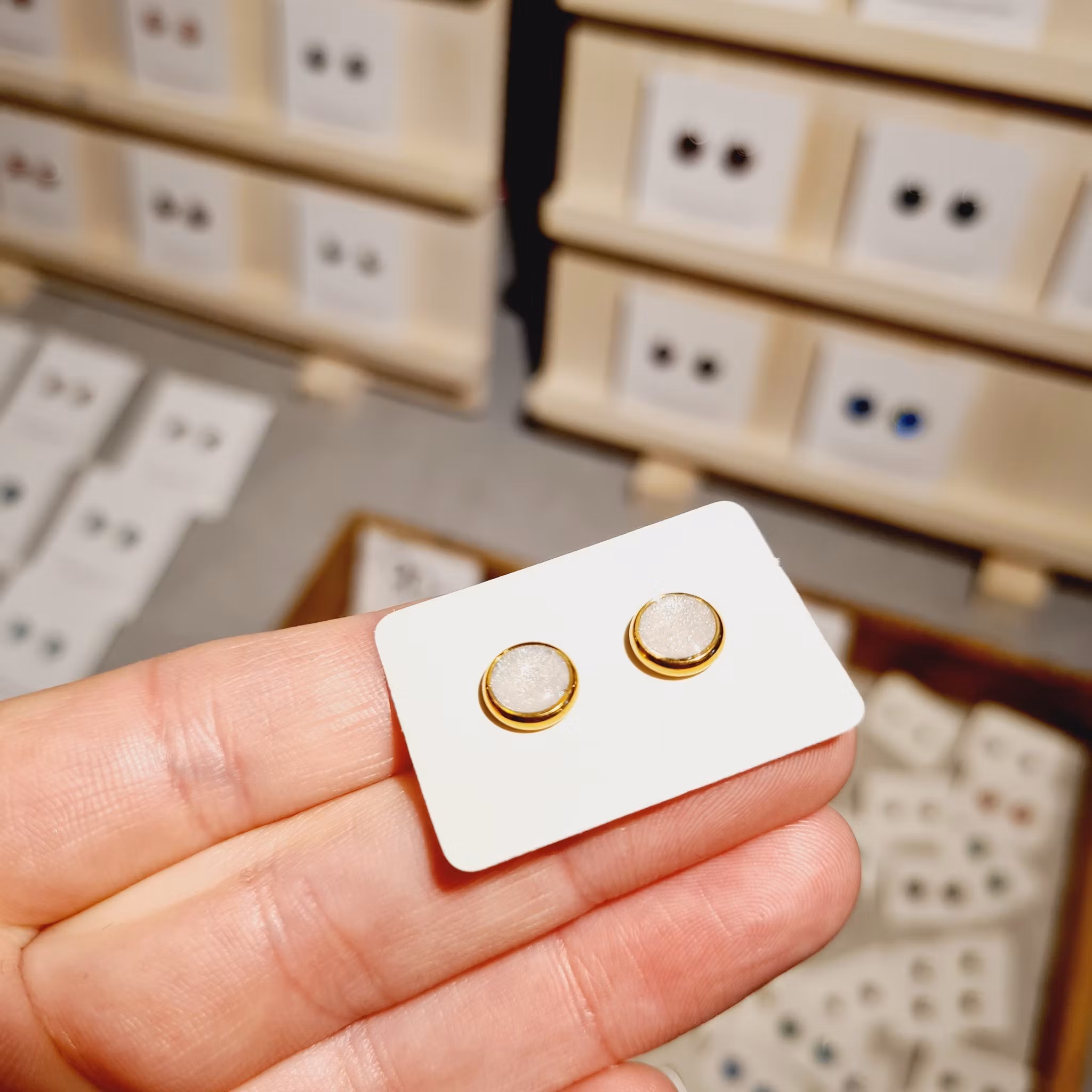 Guld med vitt skimmer MINI (6 mm / 8 mm)