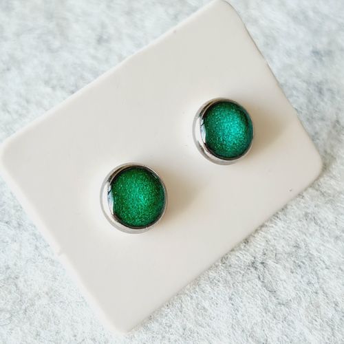 Örhänge MINI - mörk grön (8 mm)