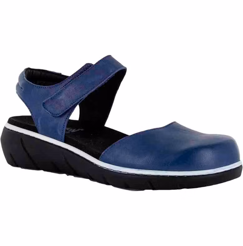 Cinnamon - Mirva blå sandal med täckt tå