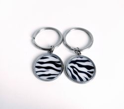 Nyckelring i Leo och Zebra mönster - RFS