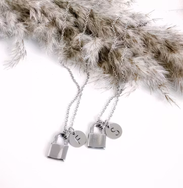 Alla hjärtans dag erbjudande - 2 Halsband med 20% rabatt