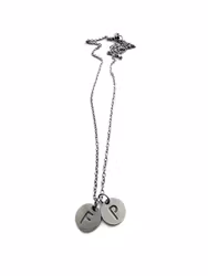 Halsband med favorit initialer