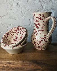 Handgjord skål 15 cm. Spruzzi. Vinröd.