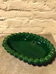 Skål oval 23 cm. Grön.