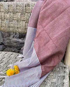 Badlakan/handduk 100 x 200 cm. 100% bomull. Terracotta.