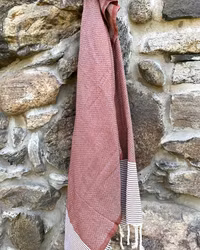 Badlakan/handduk 100 x 200 cm. 100% bomull. Terracotta.