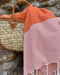 Badlakan/handduk 100 x 200 cm. 100% bomull. Orange.