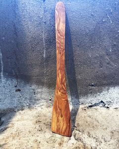 Stekspade i olivträ 30 cm.