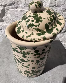 Handgjord burk med lock 14 cm. Spruzzi. Flaskgrön.