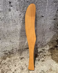 Smörkniv i olivträ 17 cm.