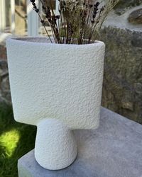 Vas 27cm. Vit.