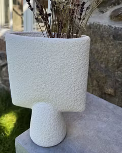 Vas 27cm. Vit.