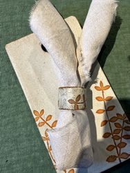 Servett/bordstablett  100% linne 47 x 47 cm. Natur.