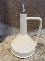 Olivoljekanna 20 cm. Vit