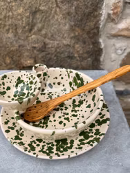 Handgjord skål till oliver. Spruzzi. Flaskgrönt.