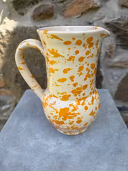 Handgjord kanna 22 cm. Spruzzi. Ockragul.